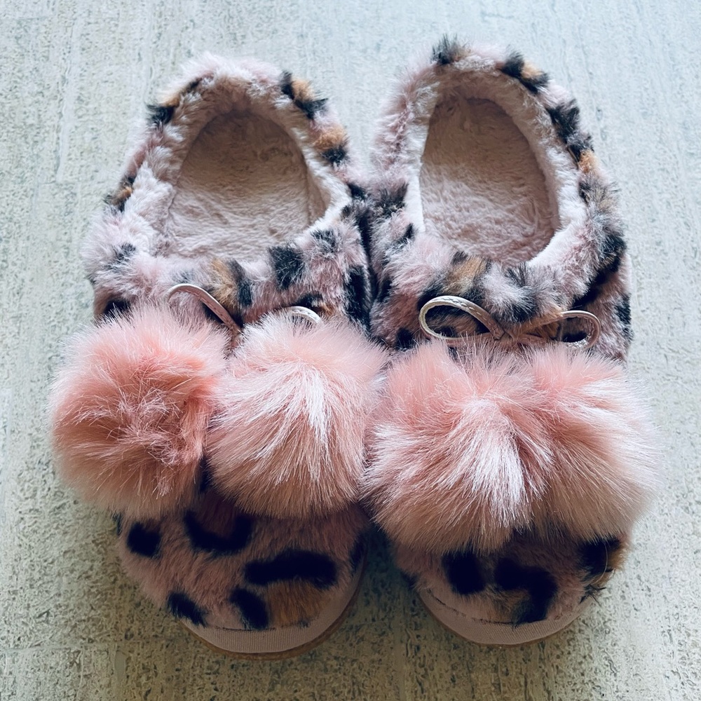 TOMS Slippers